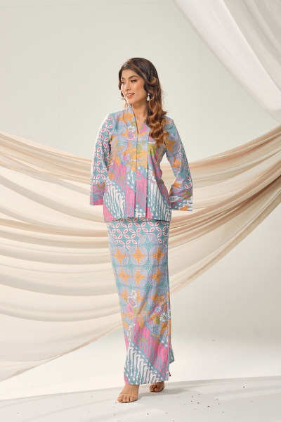 Adonia Kebaya In Periwinkle